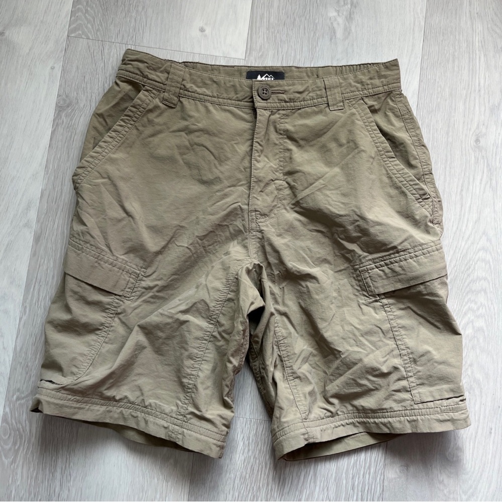 REI CARGO SHORTS BROWN FLAT FRONT OUTDOOR HIKING MENS 30